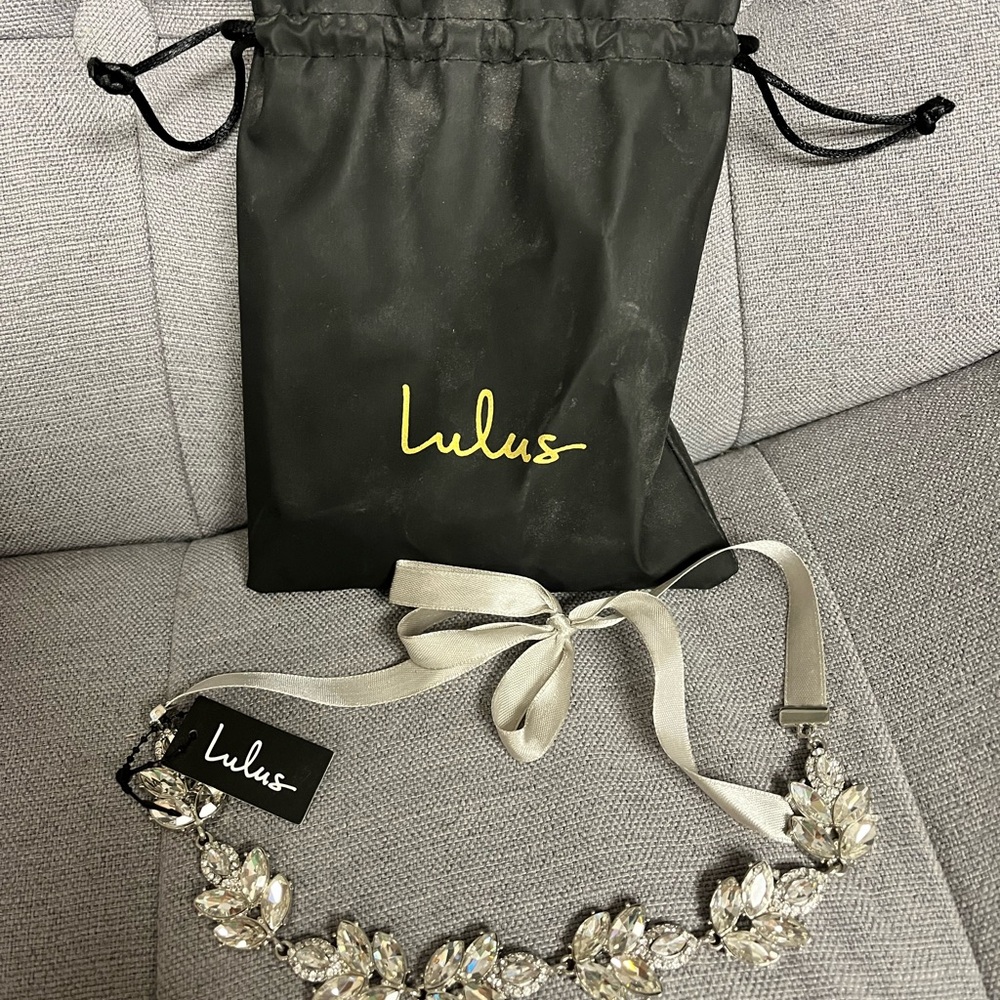 Lulu's Silver Crystal Hair Accessory